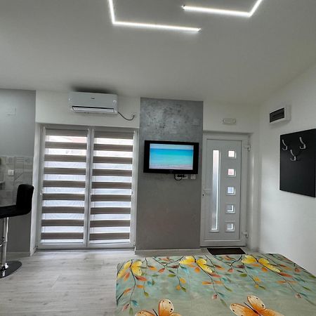 Mitic Apartmani 1 Nis Exterior photo