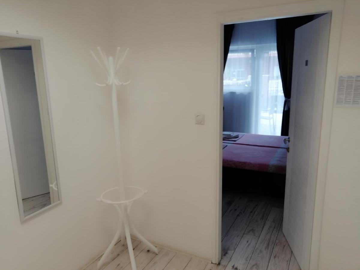 Mitic Apartmani 1 Nis Exterior photo
